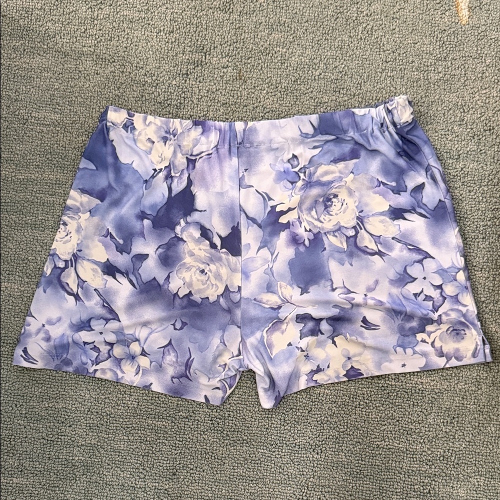 *St. John Blue Floral Women's Pajama Shorts (sz med) - Picture 2 of 3